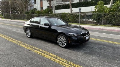 Photo of BMW 3 Series 330i SA from Beverly Hills Car Rental