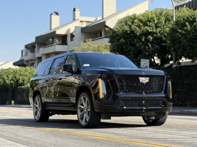 Cadillac Escalade ESV Sport Platinum - SUV rental car