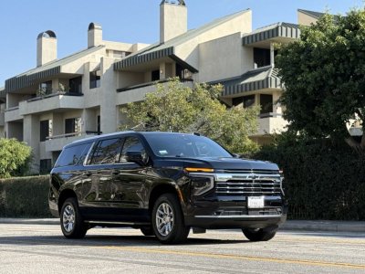 Chevrolet Suburban 8 Seater - SUV rental car