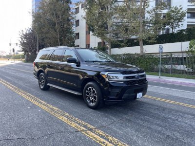 Photo of Ford Expedition Bench from Beverly Hills Car Rental