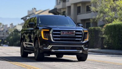 Black GMC Yukon XL 2WD Elevation 8 Seater thumnail image