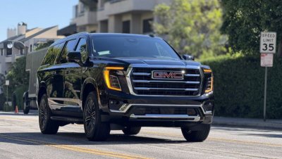 GMC Yukon XL 2WD Elevation - SUV rental car