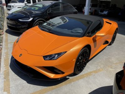 Photo of Lamborghini Huracan EVO from Beverly Hills Car Rental