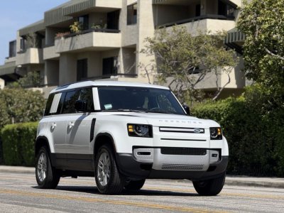 White Land Rover Defender 110 S thumnail image