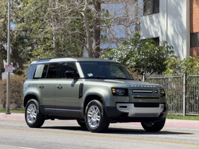 Green Land Rover Defender 110 S thumnail image