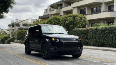 Black Land Rover Defender 110 S thumnail image
