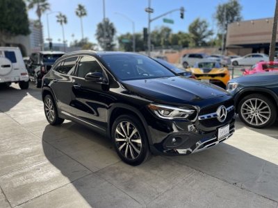 Photo of Mercedes-Benz GLA-Class from Beverly Hills Car Rental