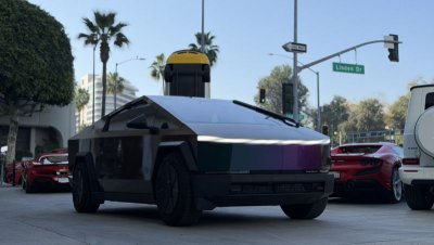 Photo of Tesla Cybertruck from Beverly Hills Car Rental