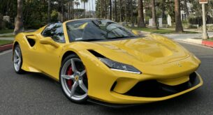 Ferrari F8 Spider front