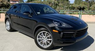 Porsche Cayenne front