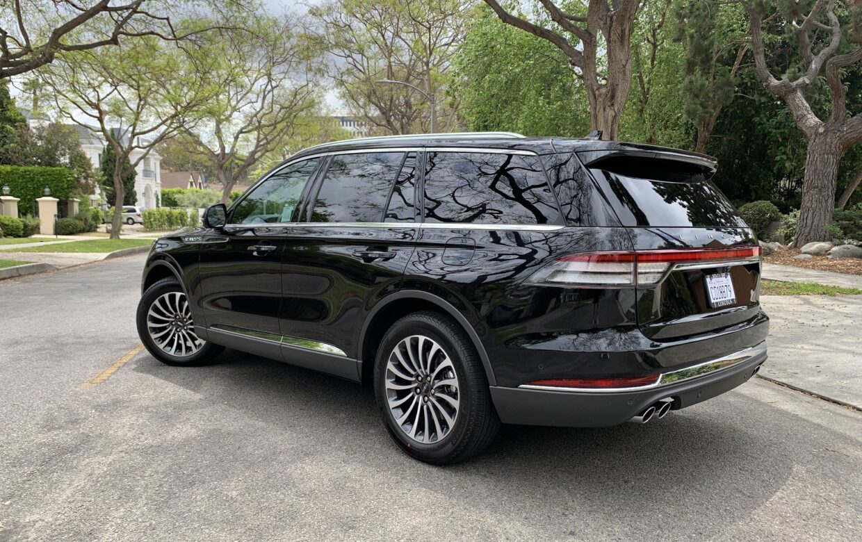 Lincoln Aviator Beverly Hills Car Rental