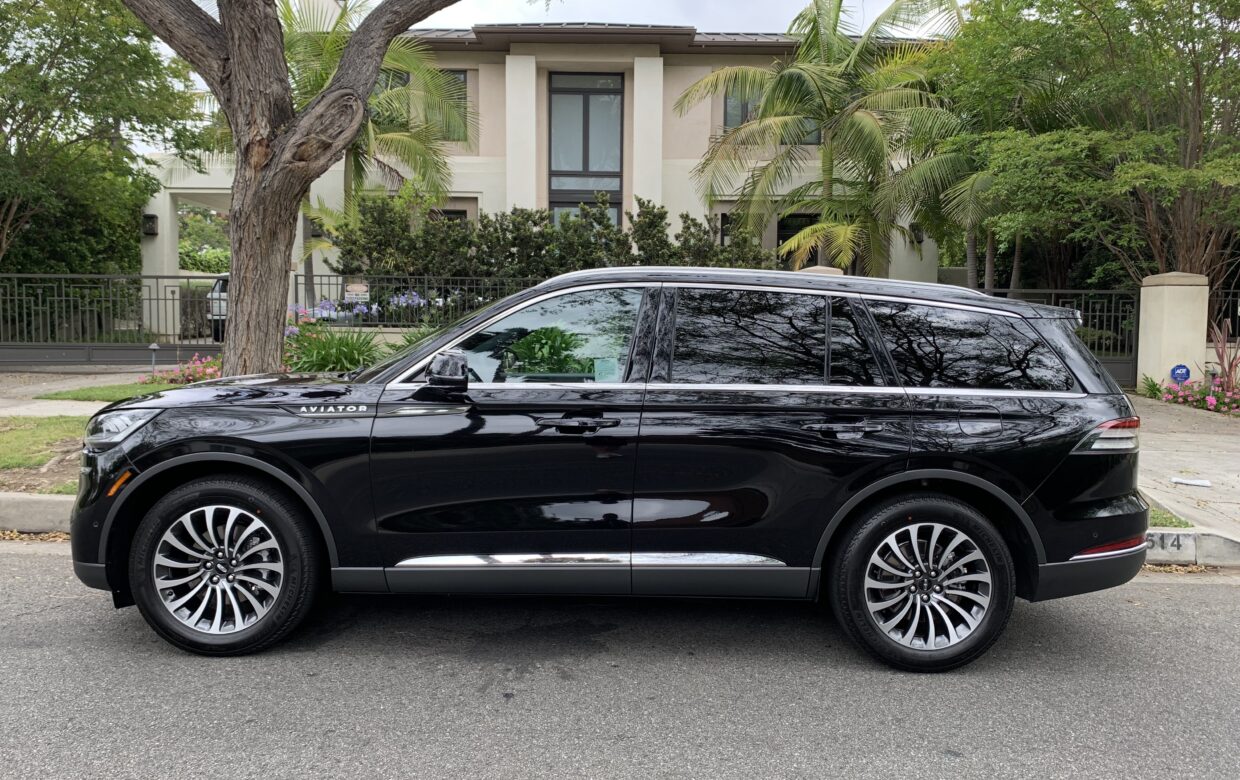 Lincoln Aviator Beverly Hills Car Rental