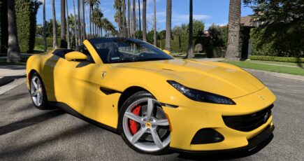 Ferrari Portofino M front top down