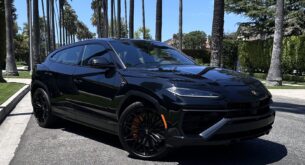 Urus SE front